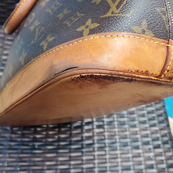 authentic louis vuitton alma pm - Picture 9 of 16